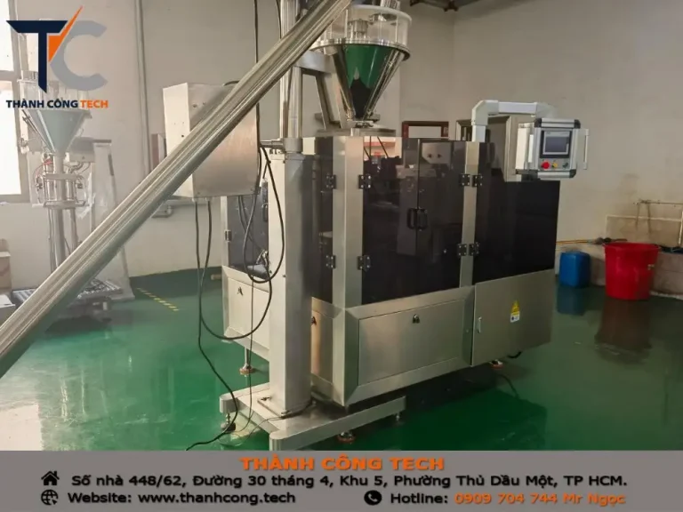 Từ Lắp đặt đến Vận hành: Hướng dẫn Kỹ thuật Toàn diện cho Máy Đóng bao Thức ăn Chăn nuôi Lớn (Dạng Bột)