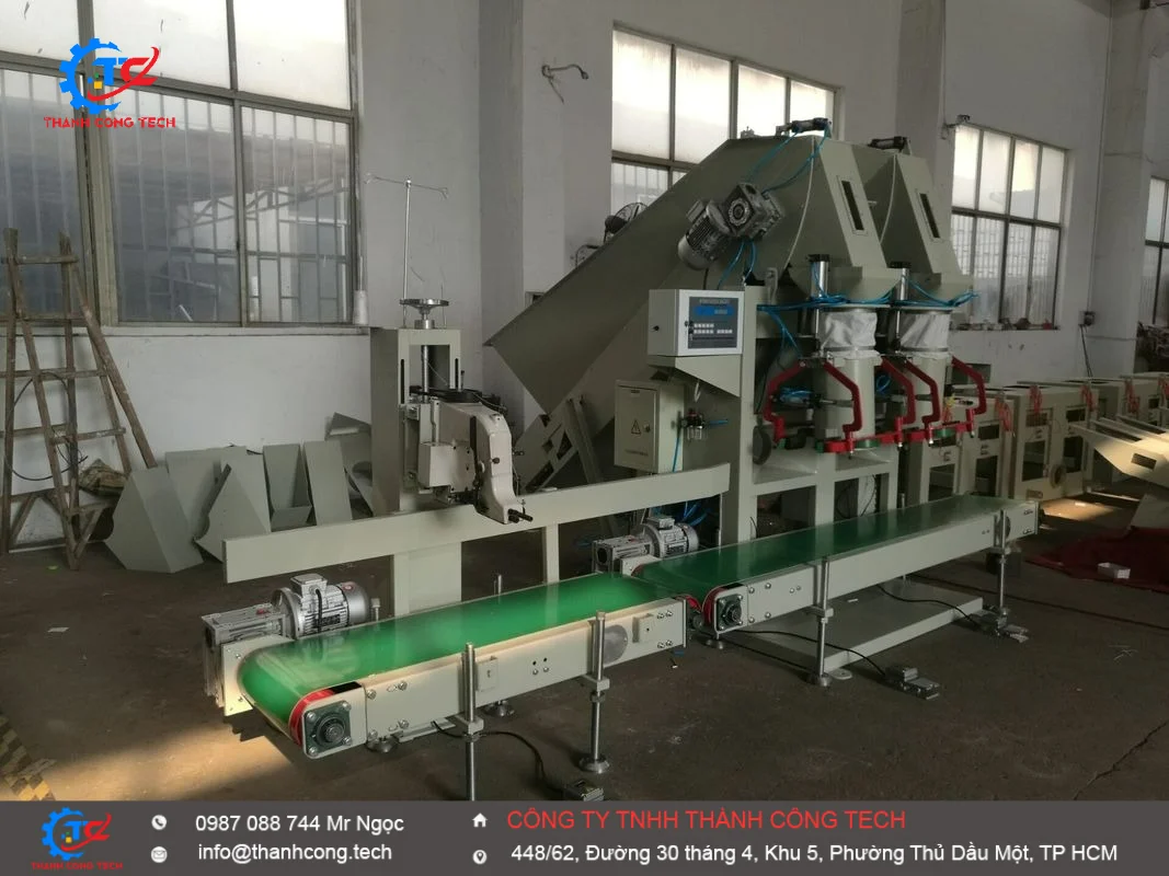 Máy cân đóng bao bột cá tự động