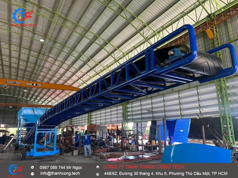 Băng tải lên container